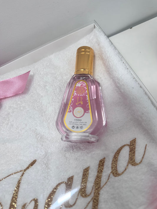 Coffret serviette de bain + Parfum Yara candy