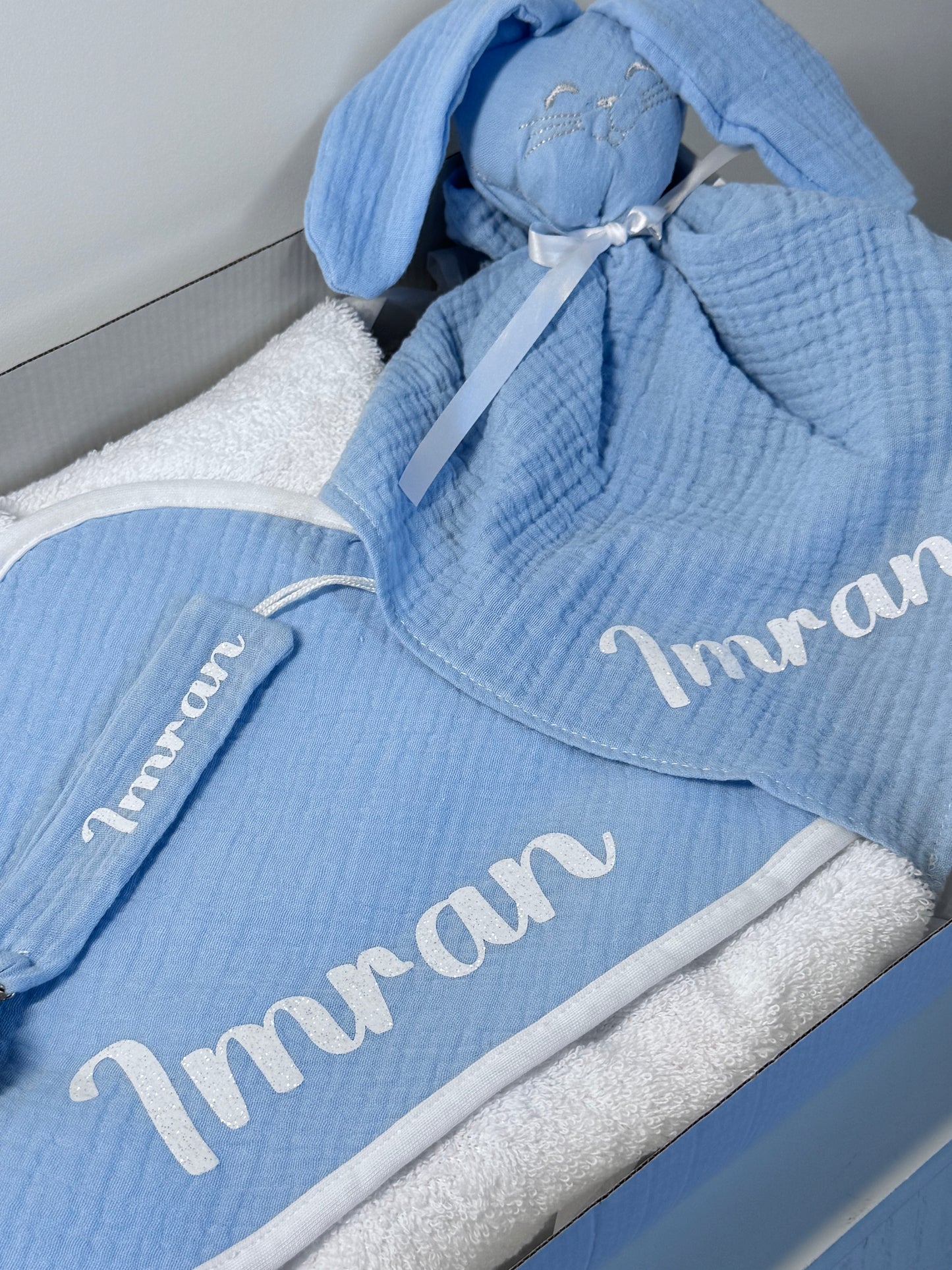 Coffret Cape de bain/gant + Doudou lapin + Attache tétine